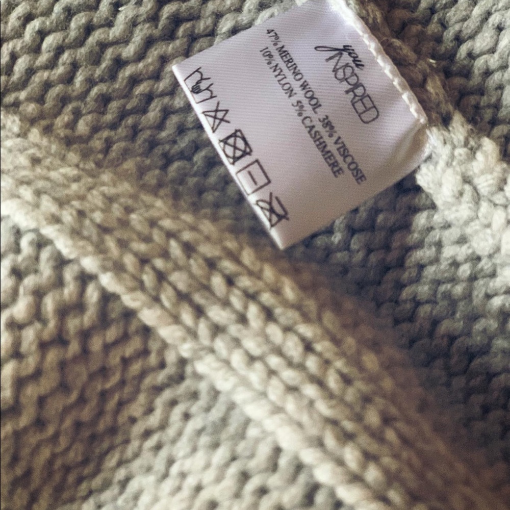 Merino wool sweater. Warm winter knit wear. Brown. Size L - Picture 16 of 16